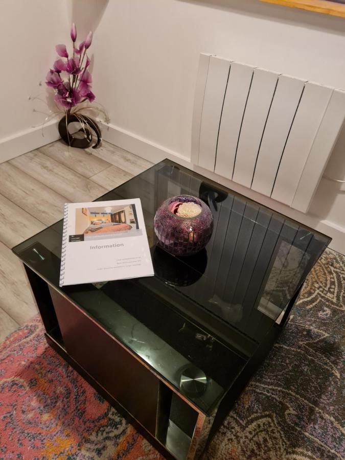 1 Bedroom Swinley Apartment L Free Parking L Wigan Royal Infirmary L Haigh Hall L Central Location 外观 照片